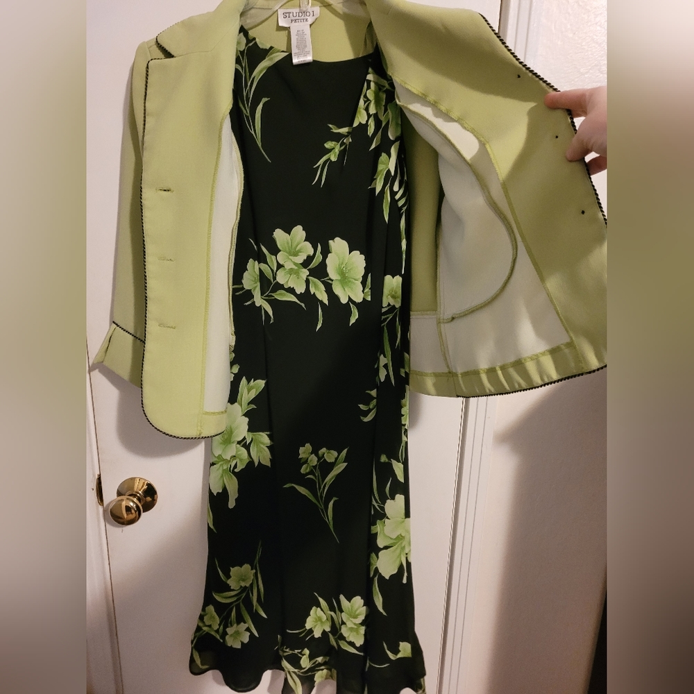 Studio 1 petite dress blazer set green floral an black size 12 petite